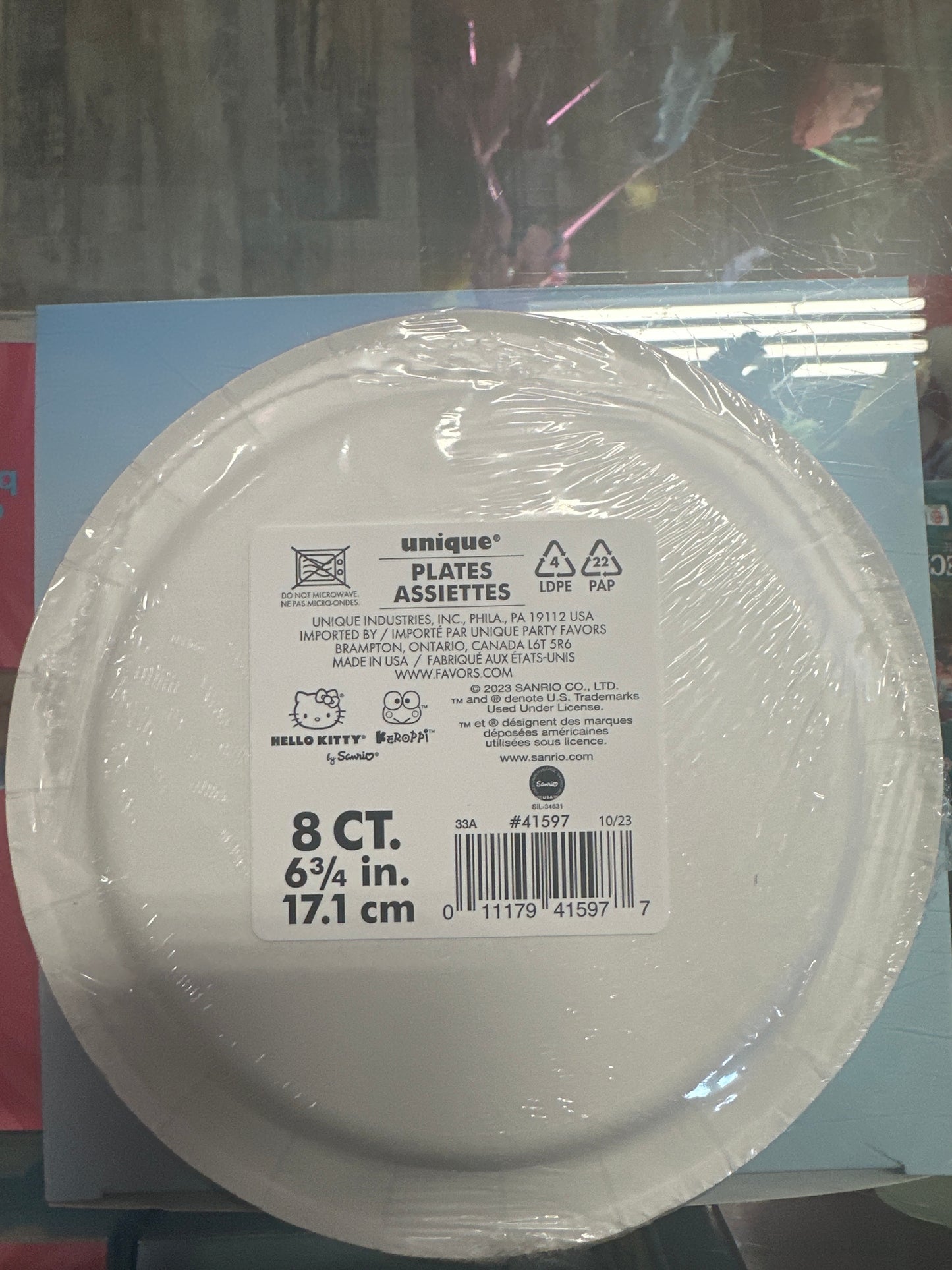 Hello Kitty & Friends dessert plates