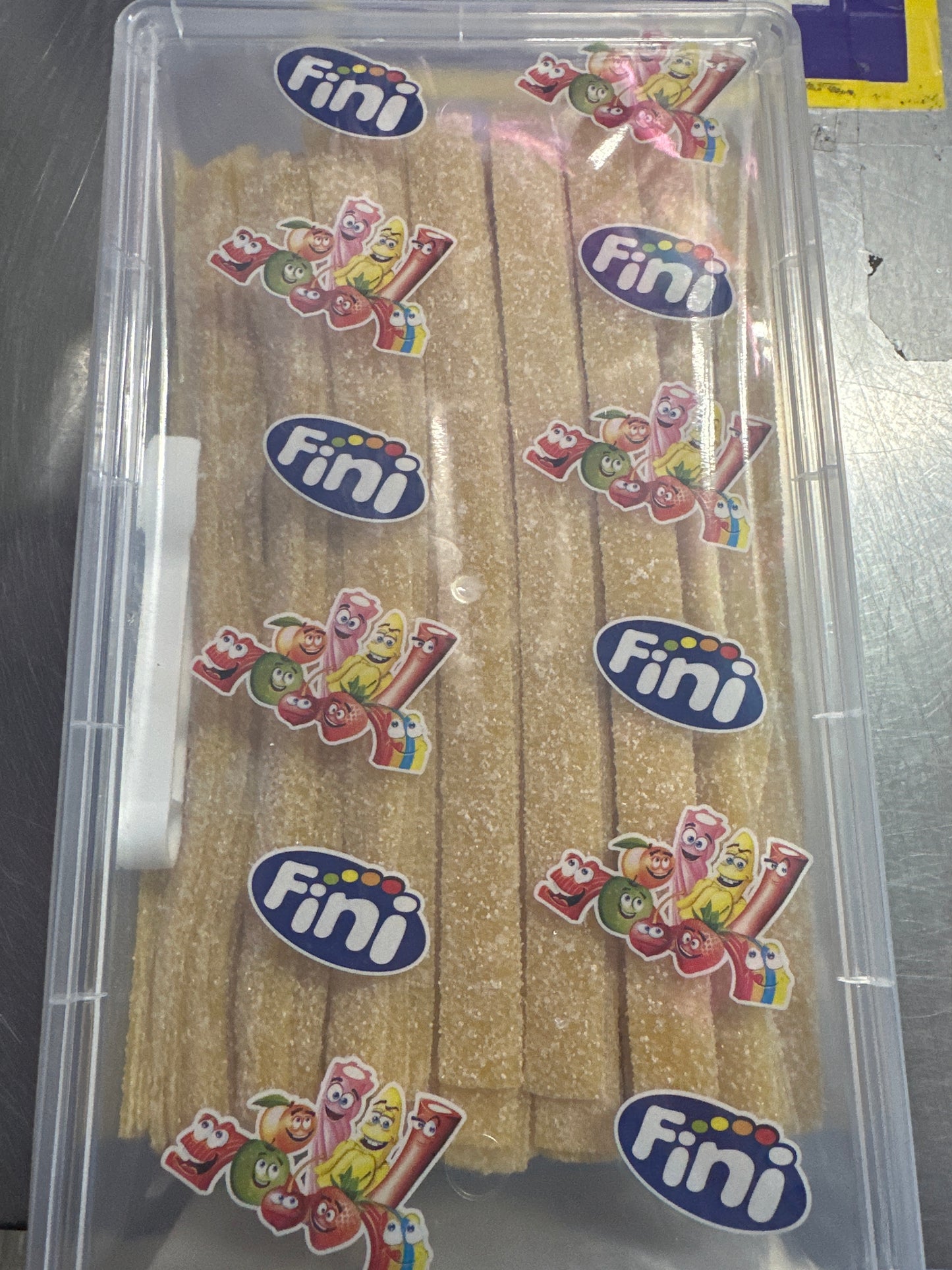 Fini Cintaroos Sour Pineapple